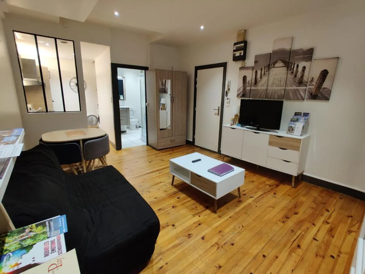 Studio Dans Centre Historique Le Puy-en-Velay 0*,  France